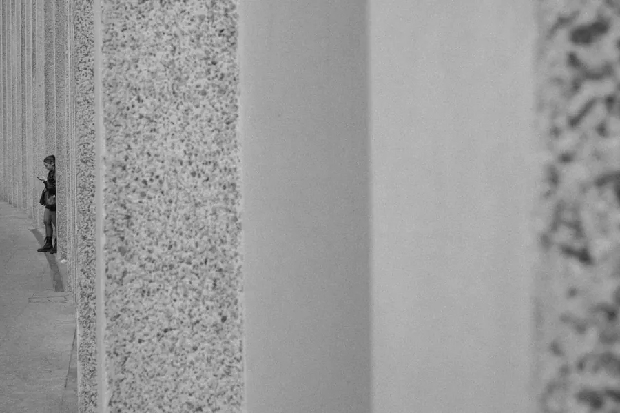 Karen Velleman · Theme 3 "Out of place", frame 3